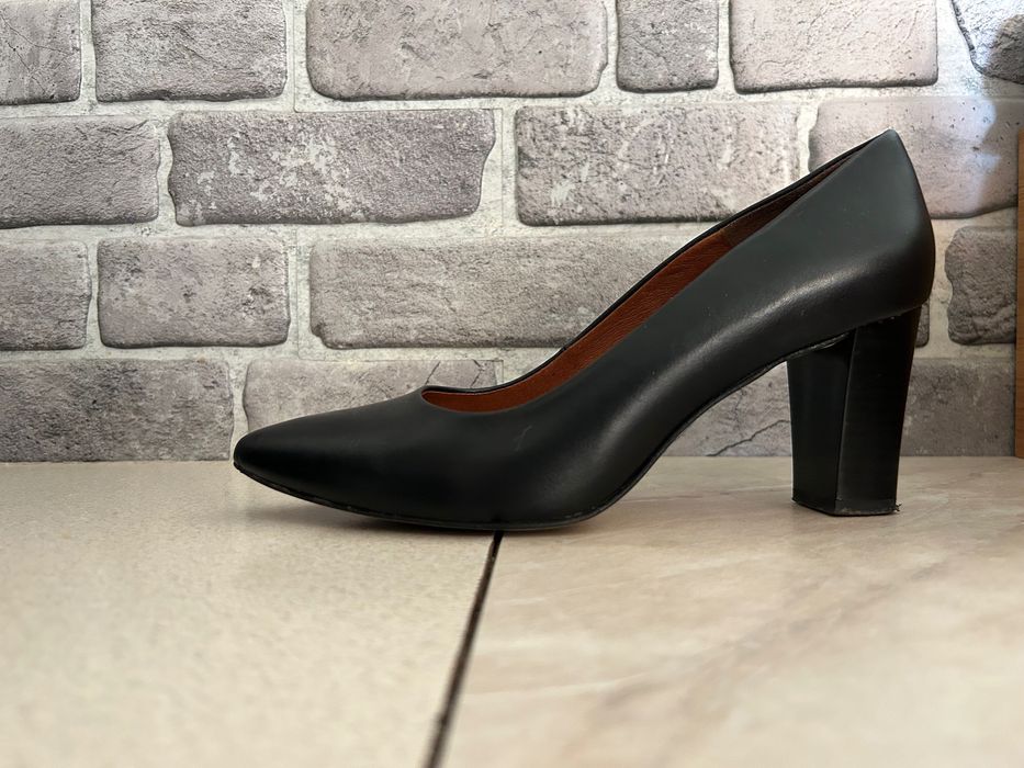 Szpilki Baldaccini roz.39