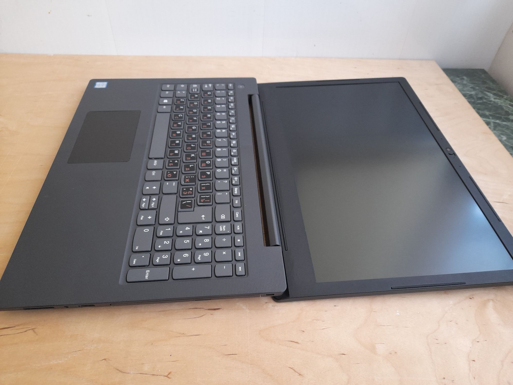 Ноутбук Lenovo V130-15IKB . LAPTOP-NPG 61E01