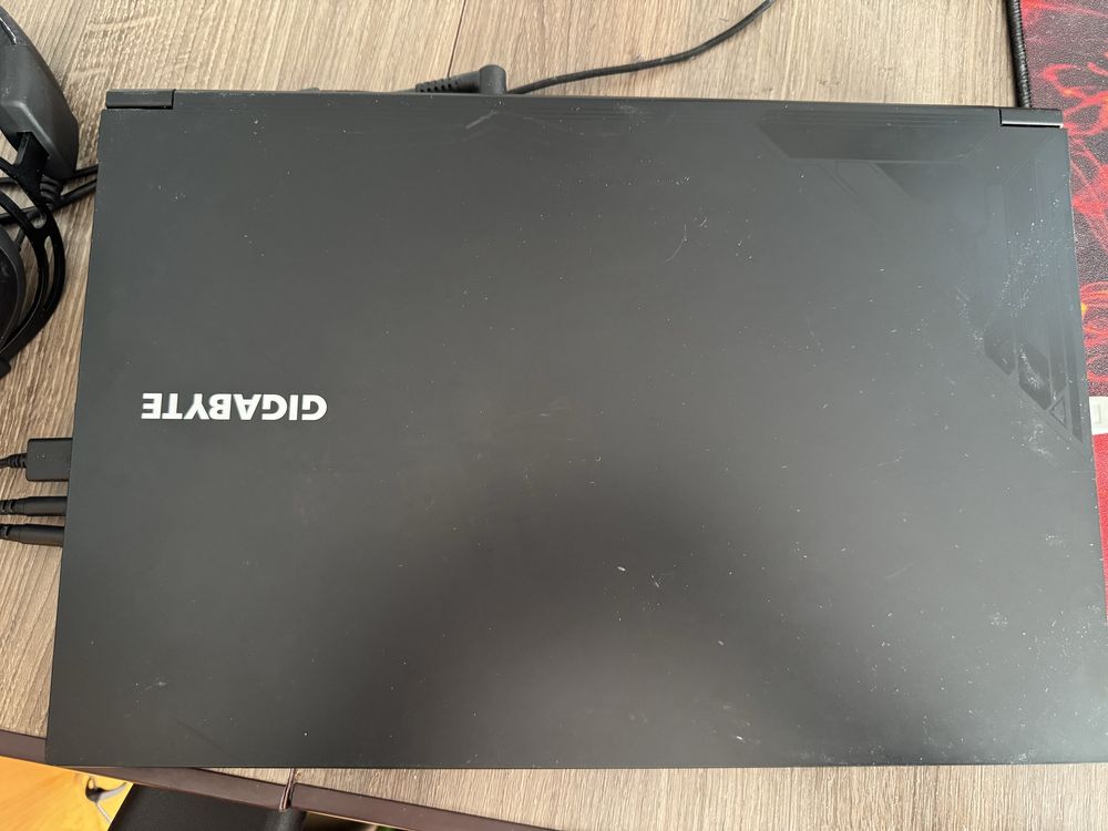 Gigabyte G5 GE i5-12500h/RTX 3050/16gb/ssd512