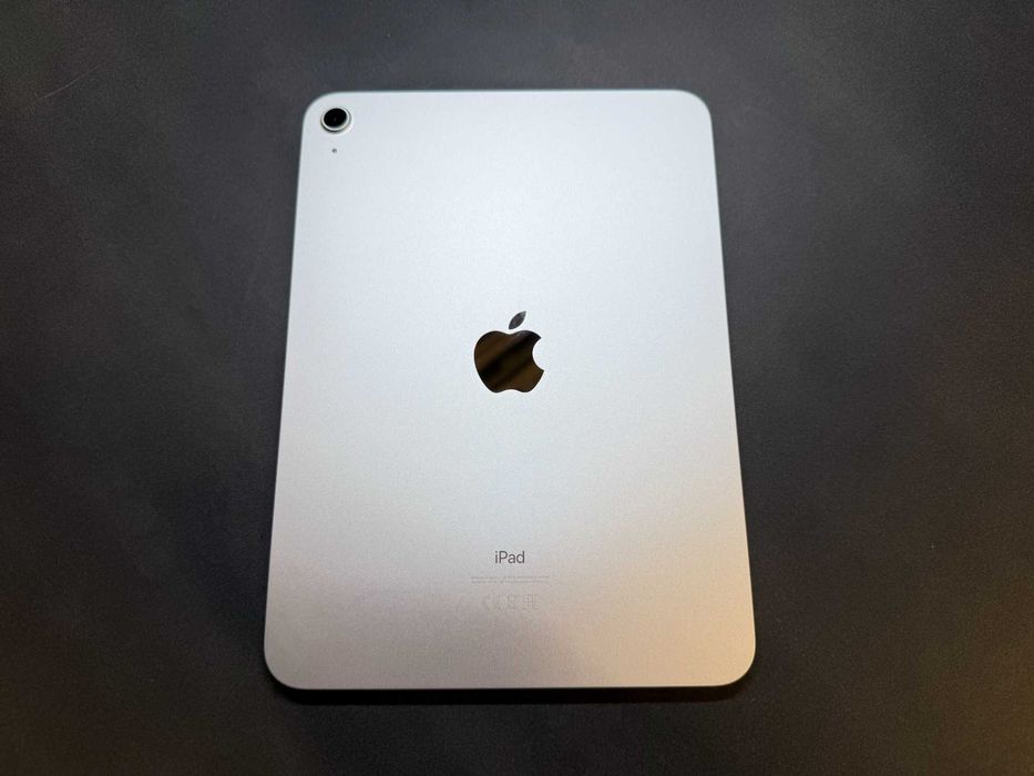 Tablet Apple iPad 10 gen. 64 GB WIFI bat: 100% 9 CYKLI + GW 12 msc