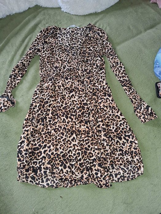 Сукні безкоштовно