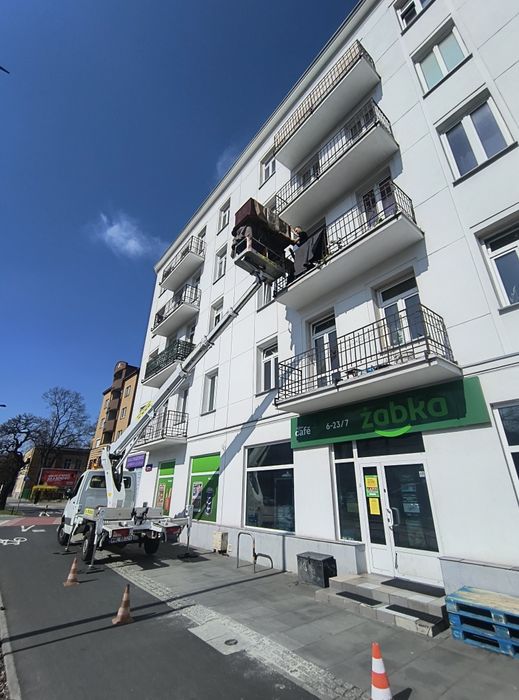 Podnośnik koszowy zwyżka wynajem 22m 26m 33m wycinka drzew rębak