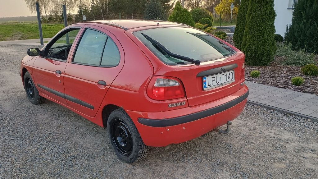 Renault Megane 1   1.4 benzyna