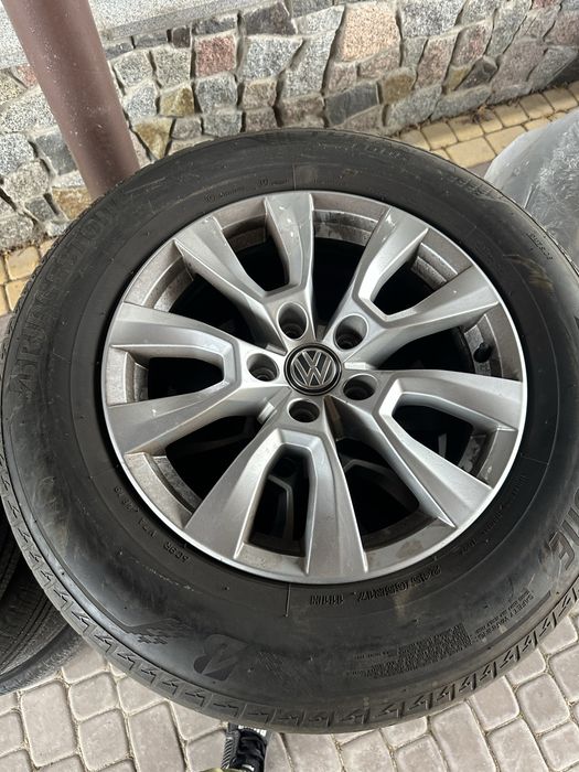 Оригінальні диски. Volkswagen Amarok з літньою гумою