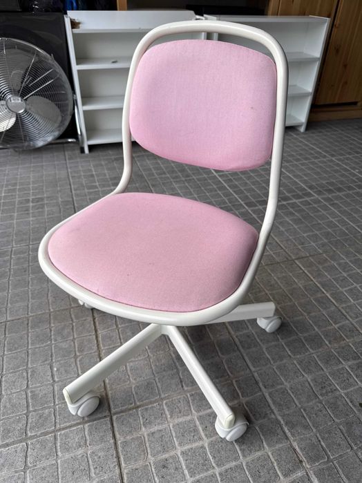 Cadeira IKEA Orfjall Rosa