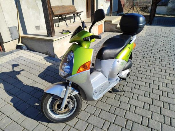 Skuter Honda nes 125  w całości lub na części