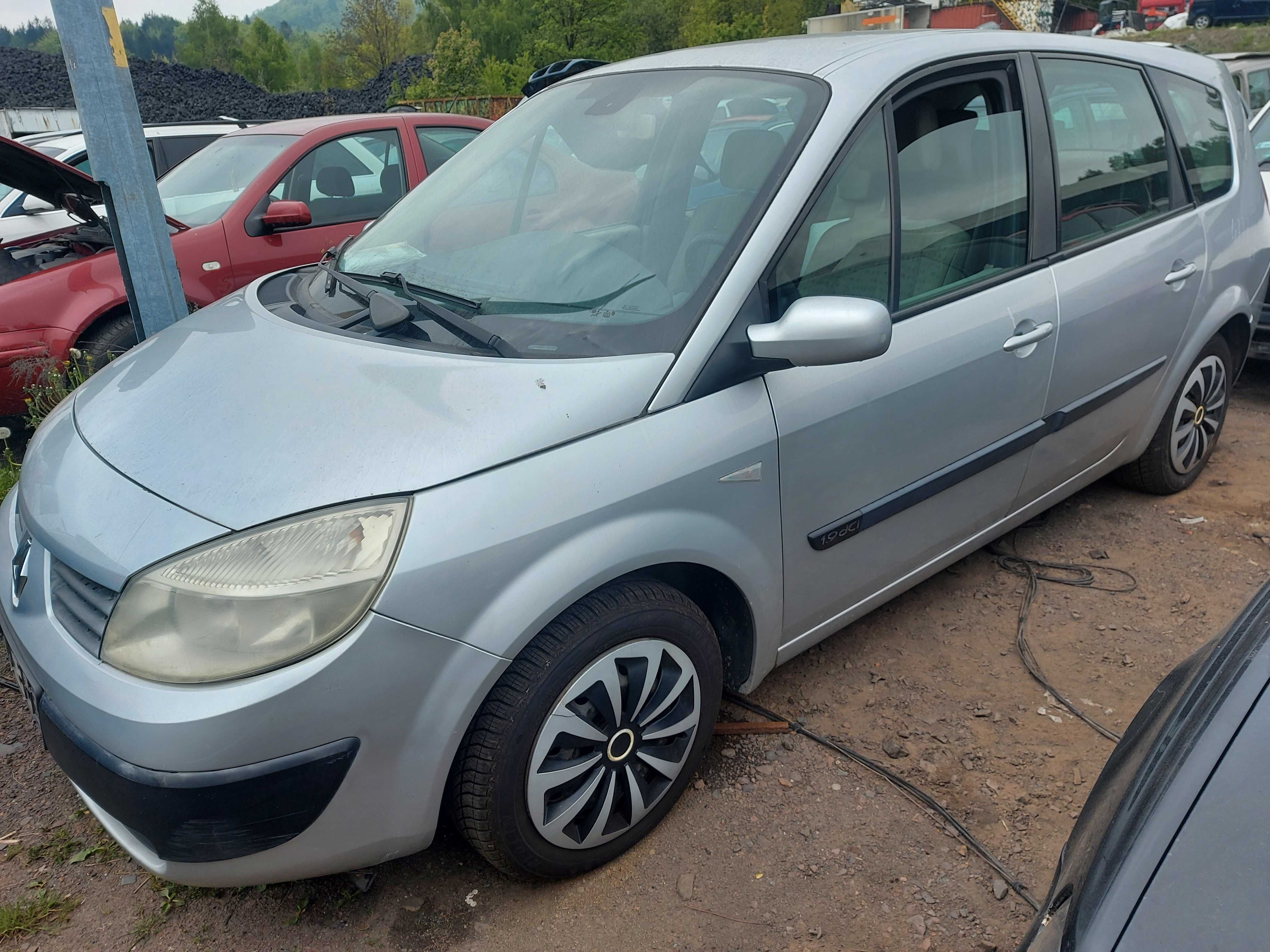 Renault Grand Scenic II TED69 błotnik przedni FV dostawa
