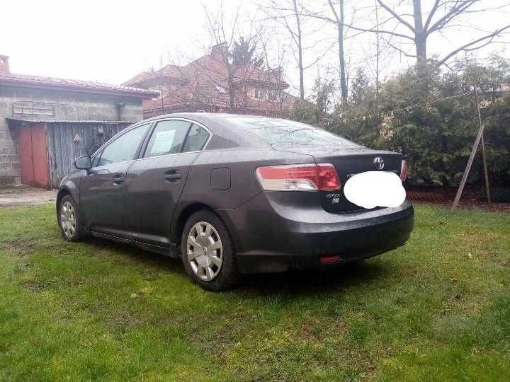 Toyota Avensis t 27 2. 0 D4D z polskiego salonu