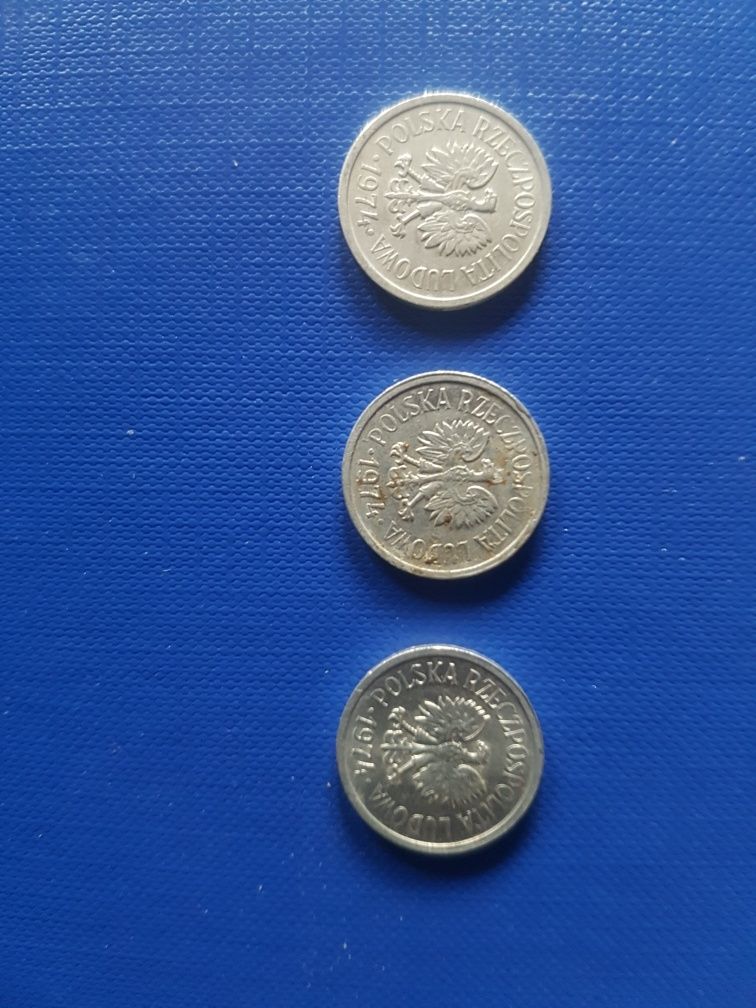 Moneta 10 groszy z 1973 roku ze znakiem mennic i bez stan bardzo dobry