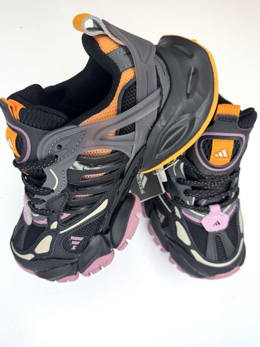 Кроссовки Adidas НОВЫЕ - 36,37 размер в НАЛИЧИИ