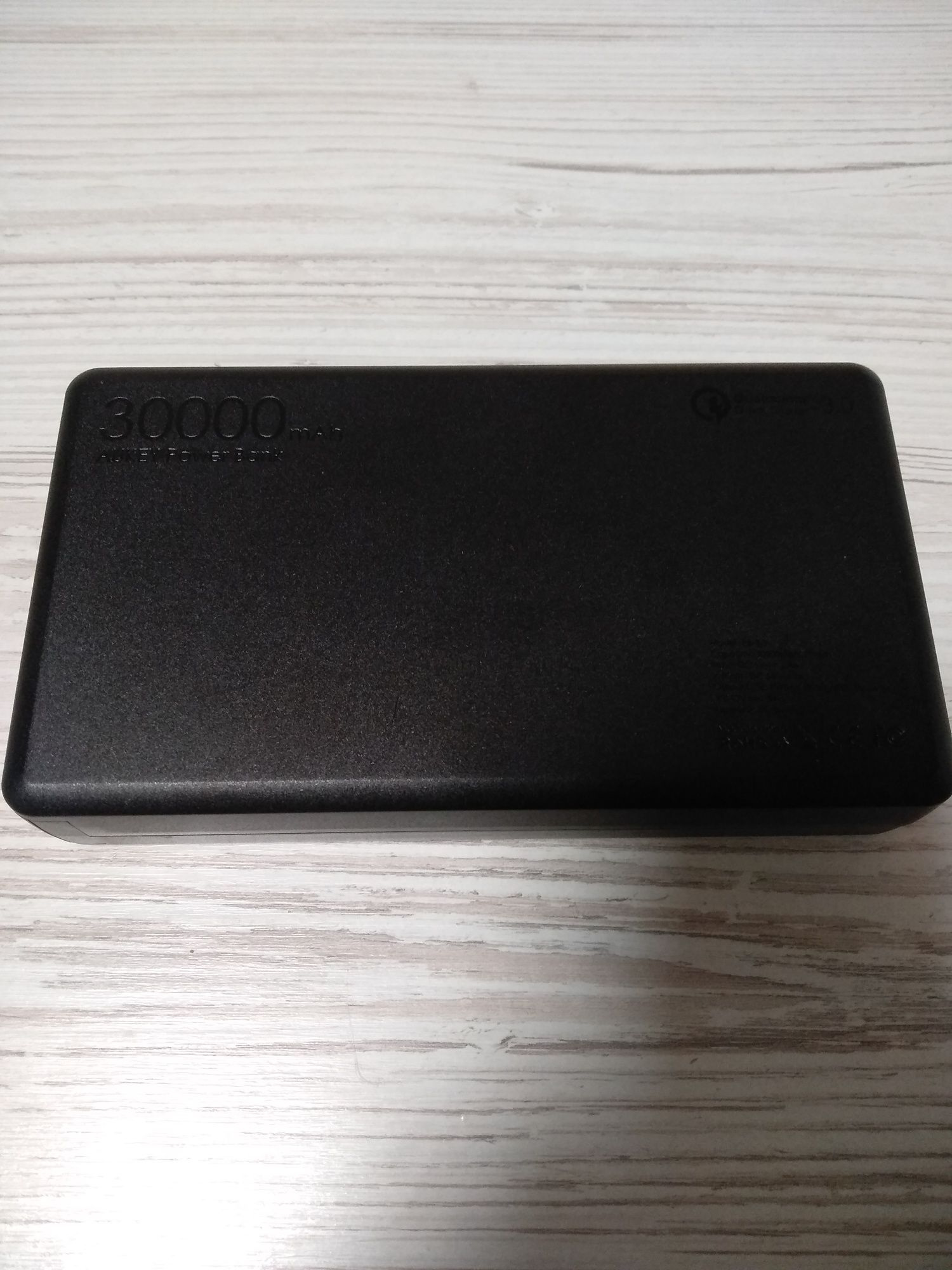 Павербанк ЯКІСНИЙ Power bank Преміум Aukey 30000mAh Модель:PB-Y3 Павер