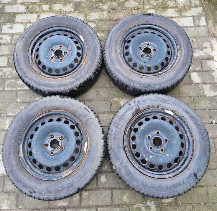 Koła felgi opony zimowe VW Audi Skoda Seat 5x112 195/65/15 15 K20