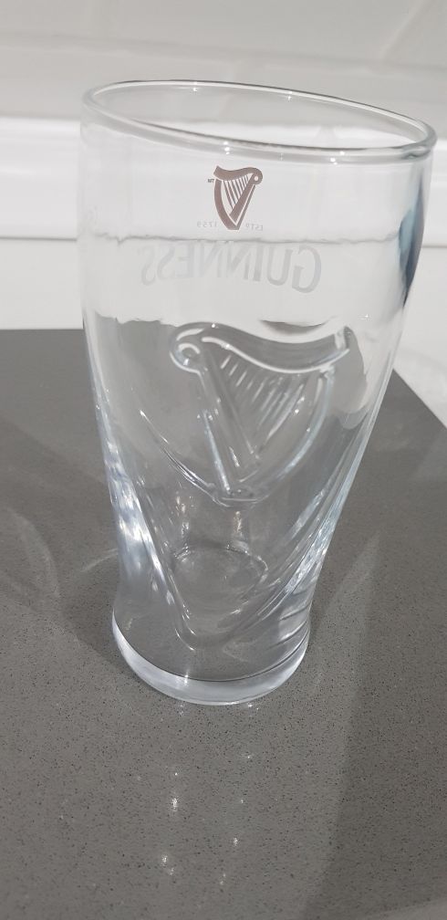 GUINNESS Nowe szklanki pokale 0,5l