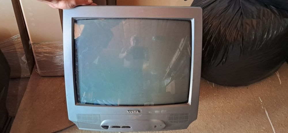 Продам цвеные телевизоры.