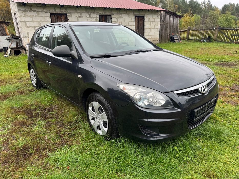 Hyundai i30 9F maska zderzak przedni przód błotnik prawy lewy pas przedni benzyna 1.4 drzwi prawe lewe przednie tylne 1.6 sedan kombi klapa bagażnika wspomaganie elektryczne lampa przednią przód prawa lewa zderzak tył tylni silnik 1.4