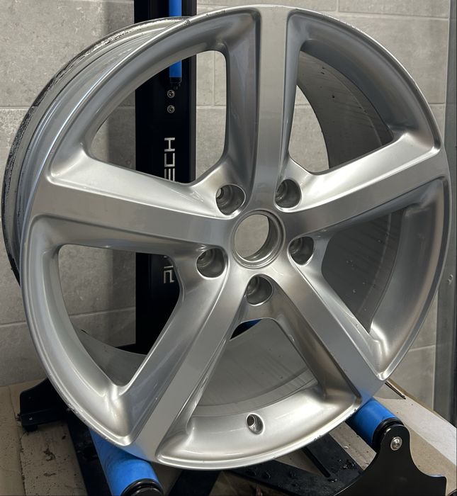 PF81 Alufelga Audi Q7 4L 5x130 ET 60 Felga Jak Nowa