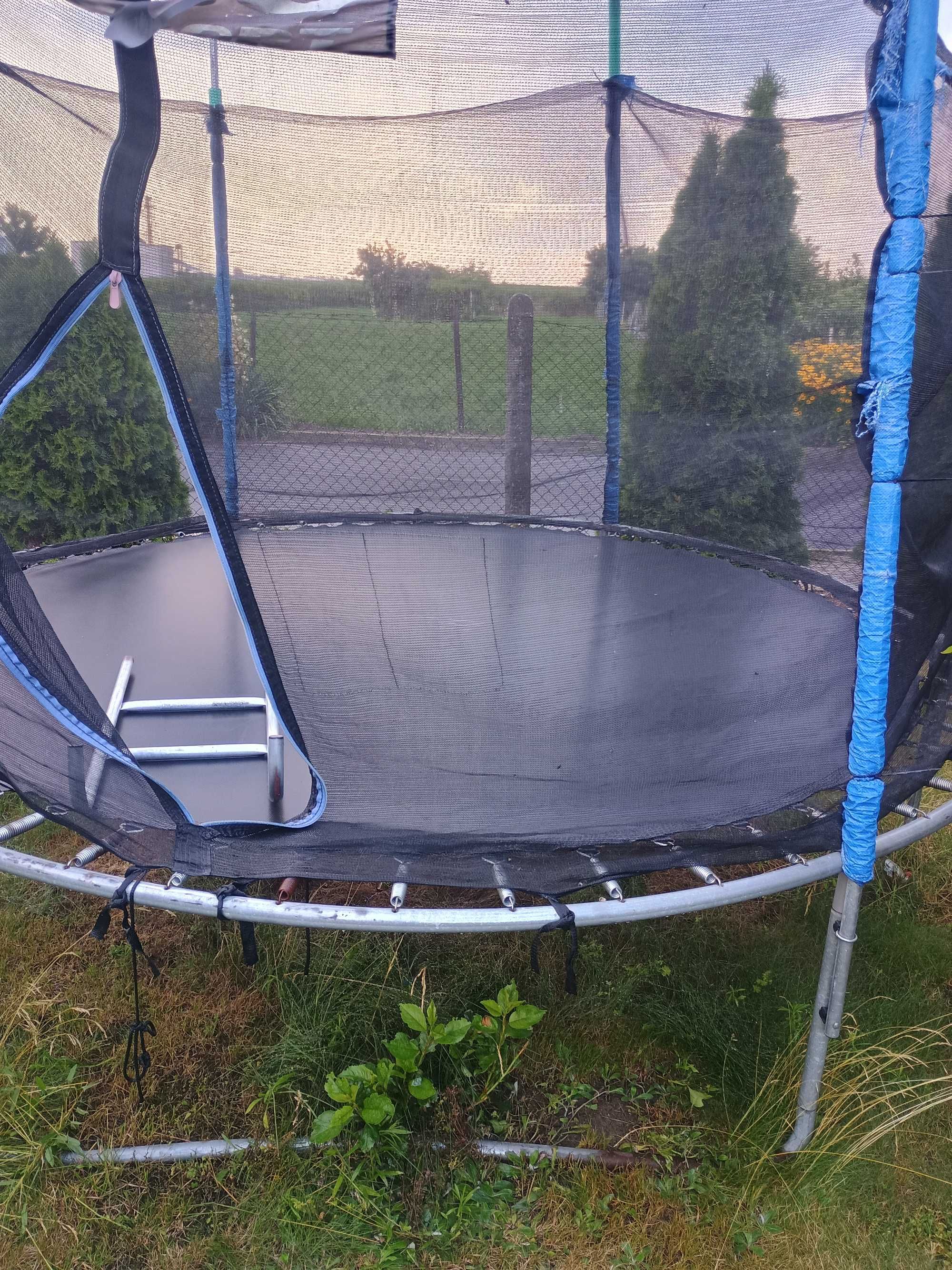 Trampolina ogrodowa