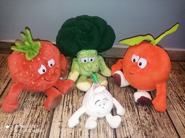 Maskotki warzywa czyli gang świeżaków: brokuł, truskawka, rzodkiewka