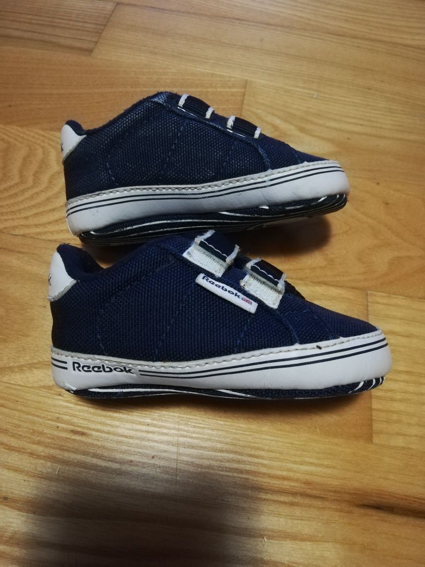 Buciki niechodki Reebok