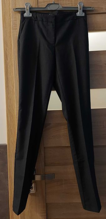 Spodnie w kant, granatowe. Rozmiar XXS/32. Orsay (business look)