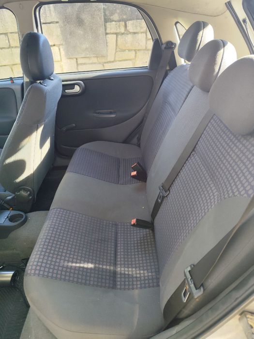 Opel Corsa com 179.00km
