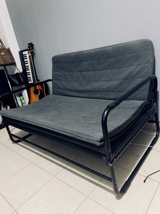 Sofaá cama, conservado cm colchoes.