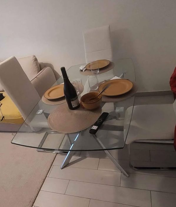 Mesa vidro 136X82cm Usado Entreg em Mão santa iria azoia Faço Entrega