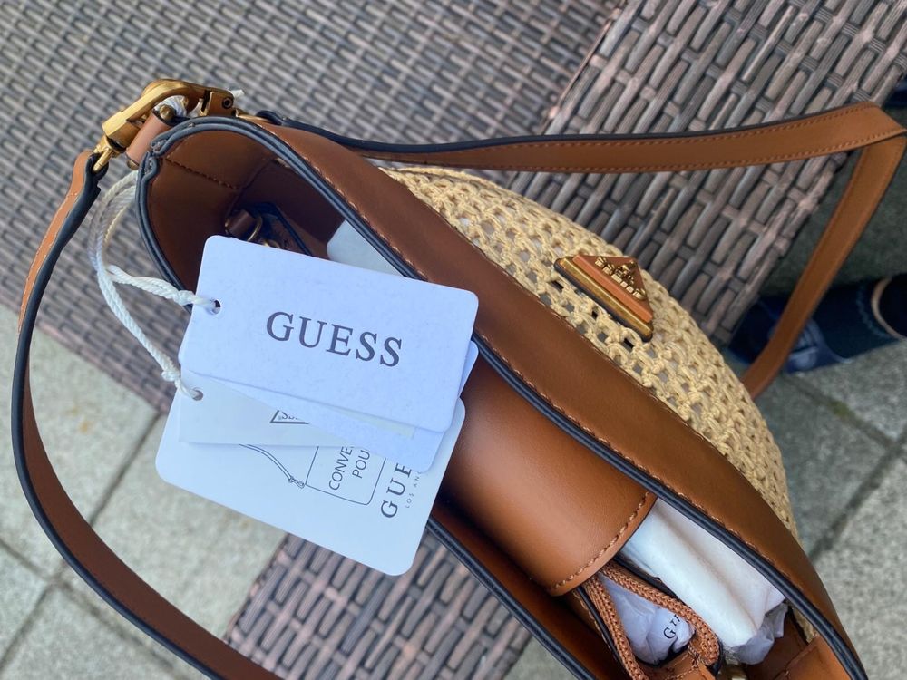 Torebka pleciona Guess