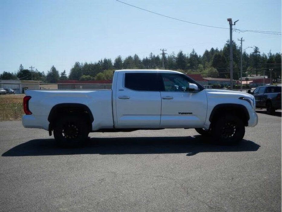 Toyota Tundra Limited CrewMax Cab LB      2022