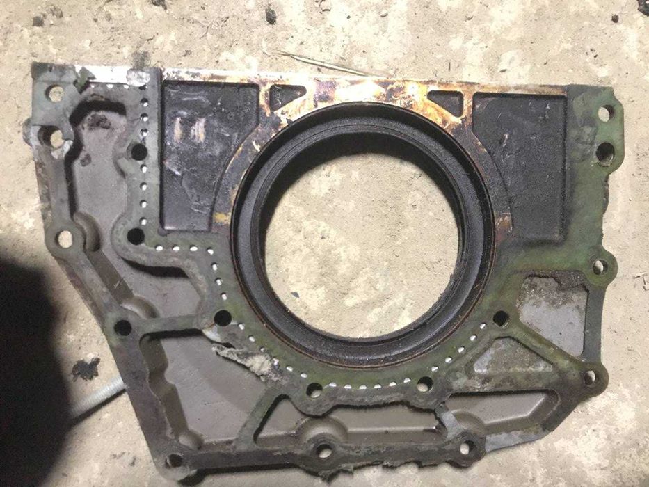 Кришка колінвала Audi A6 C5 2.4-2.8i 078103173E Ауді Авторозборка