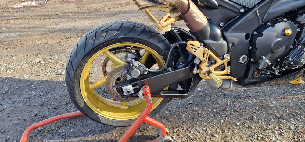 Yamaha R 1  rn22 rok 2012