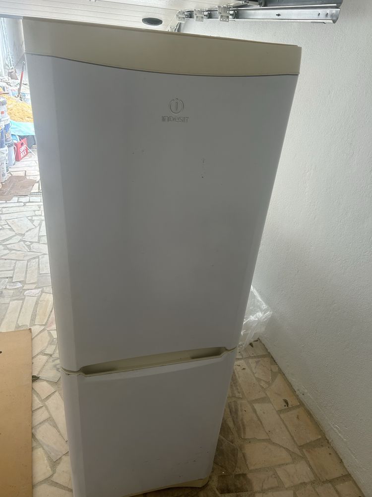 Frigorifico combinado Indesit