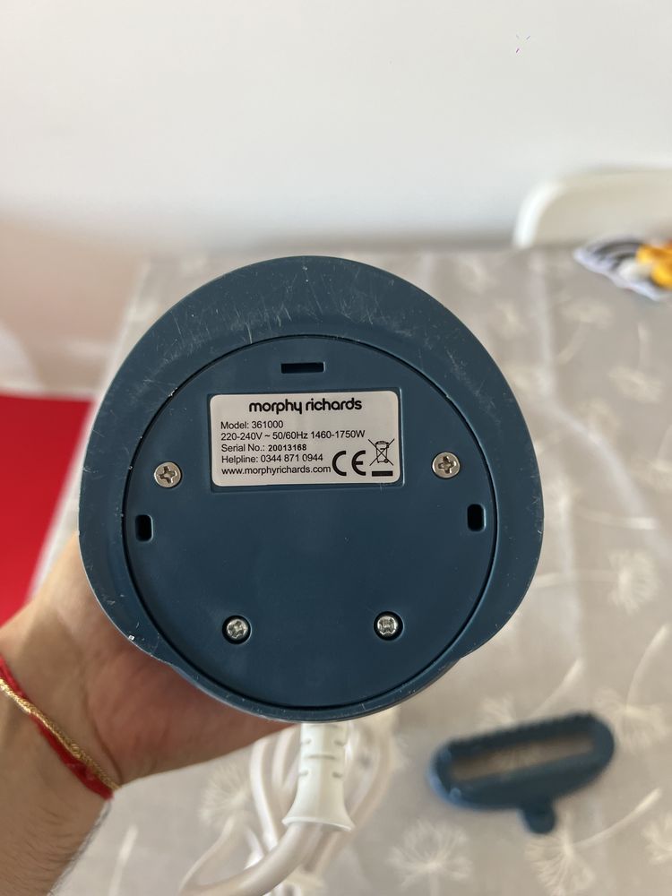 [COMO NOVO] Ferro Engomar/Passar Vapor Morphy Richards Express 361000