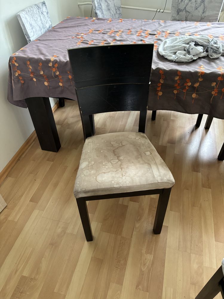 Krzesła do stołu