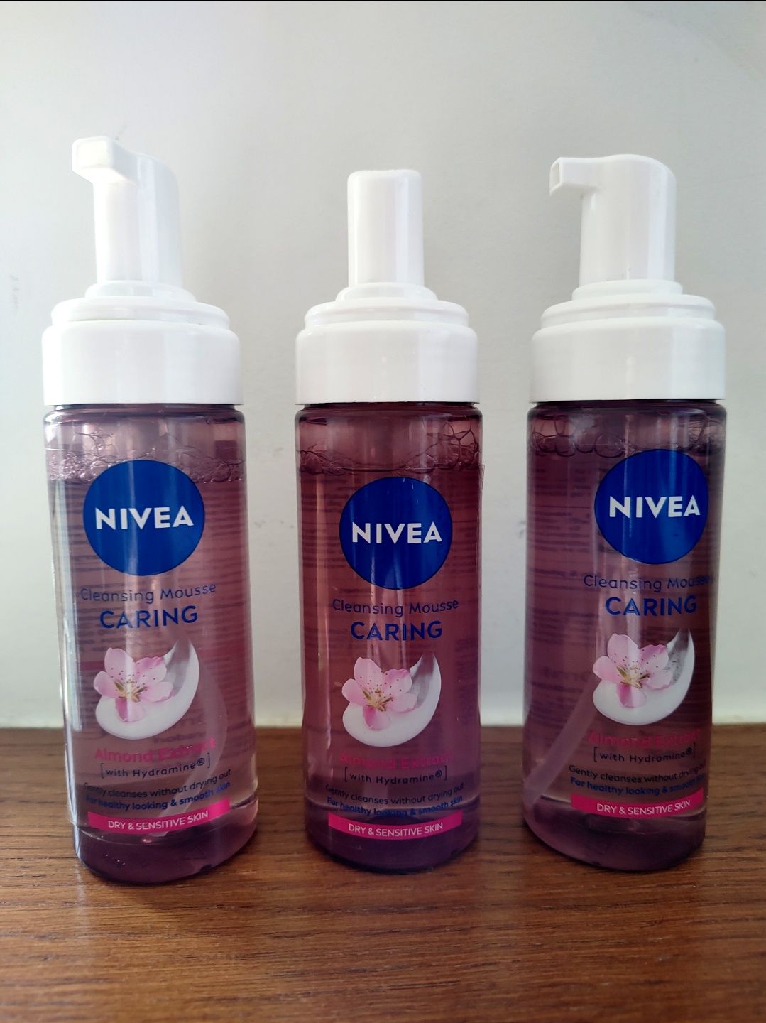 Zestaw 3 pianek do mycia twarzy Nivea Caring 3 x 150 ml