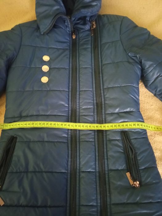 Куртка зимова жіноча.