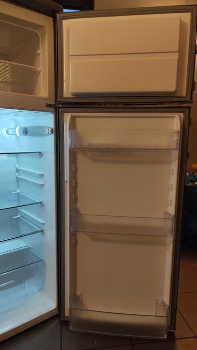 Lodówka Electrolux EJ2302A0X2 używana