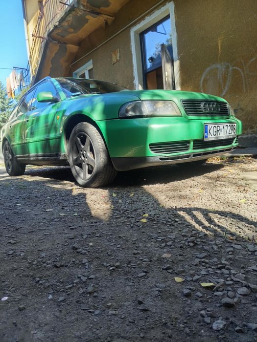 Audi a4 b5 1.8 125 km