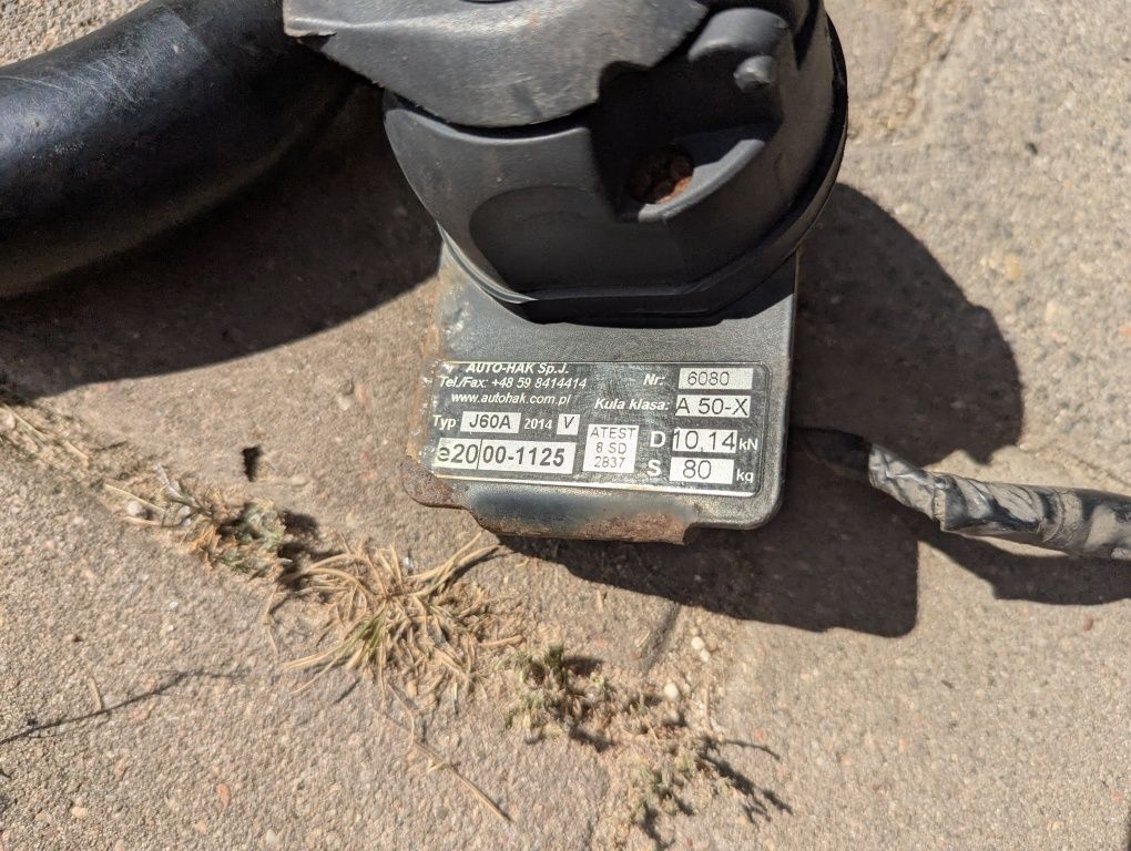 Hak holowniczy Hyundai ix35 auto hak j60a