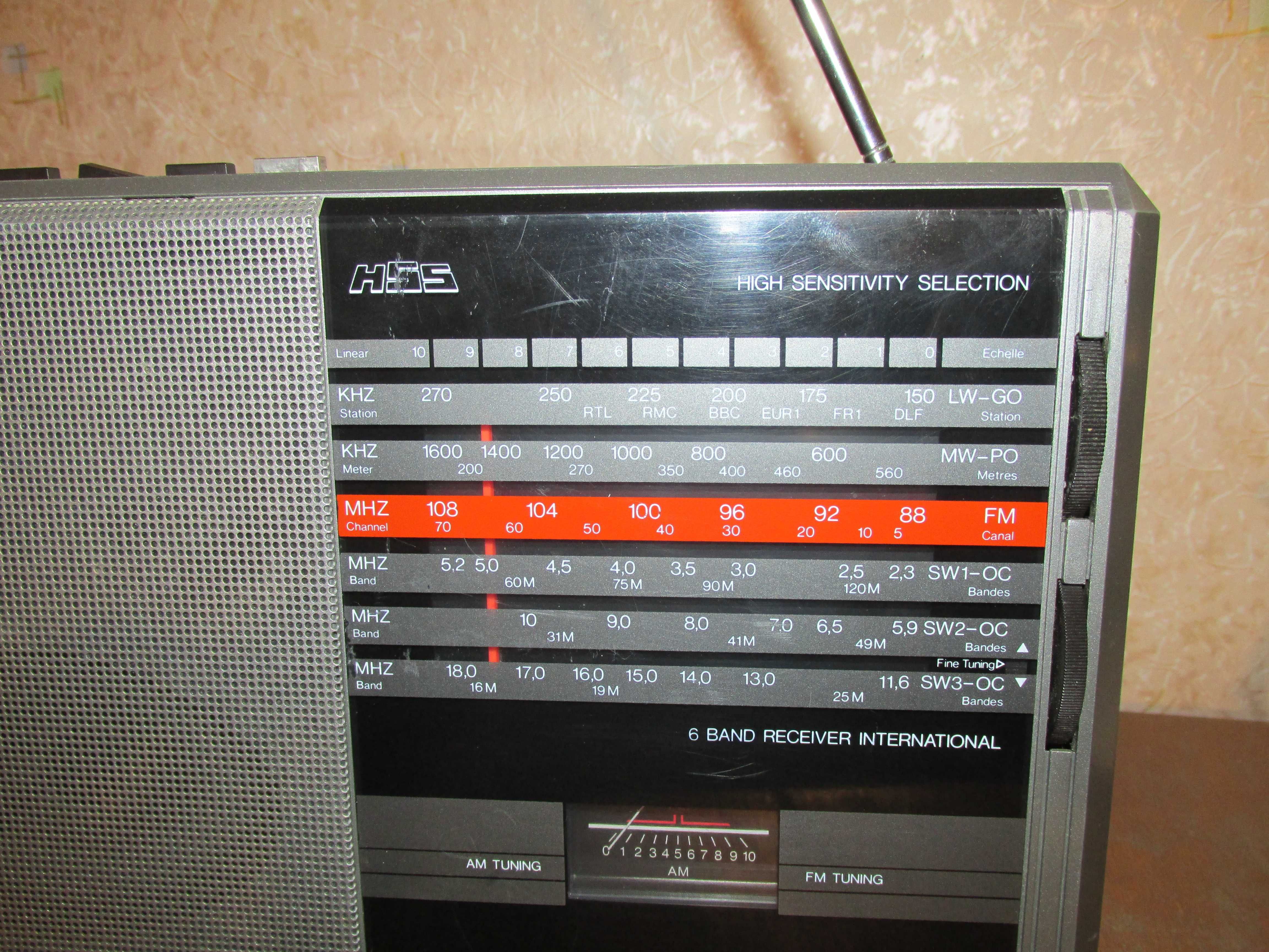 Радиоприемник  ITT Golf 320