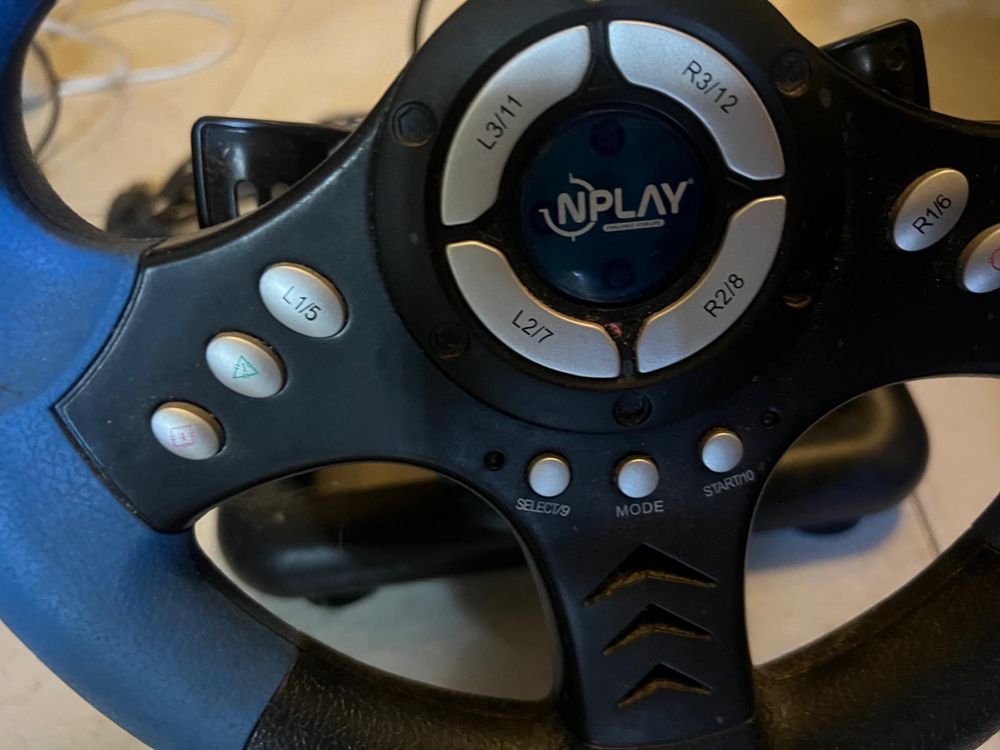 Playstation 3 com comando e jogos!