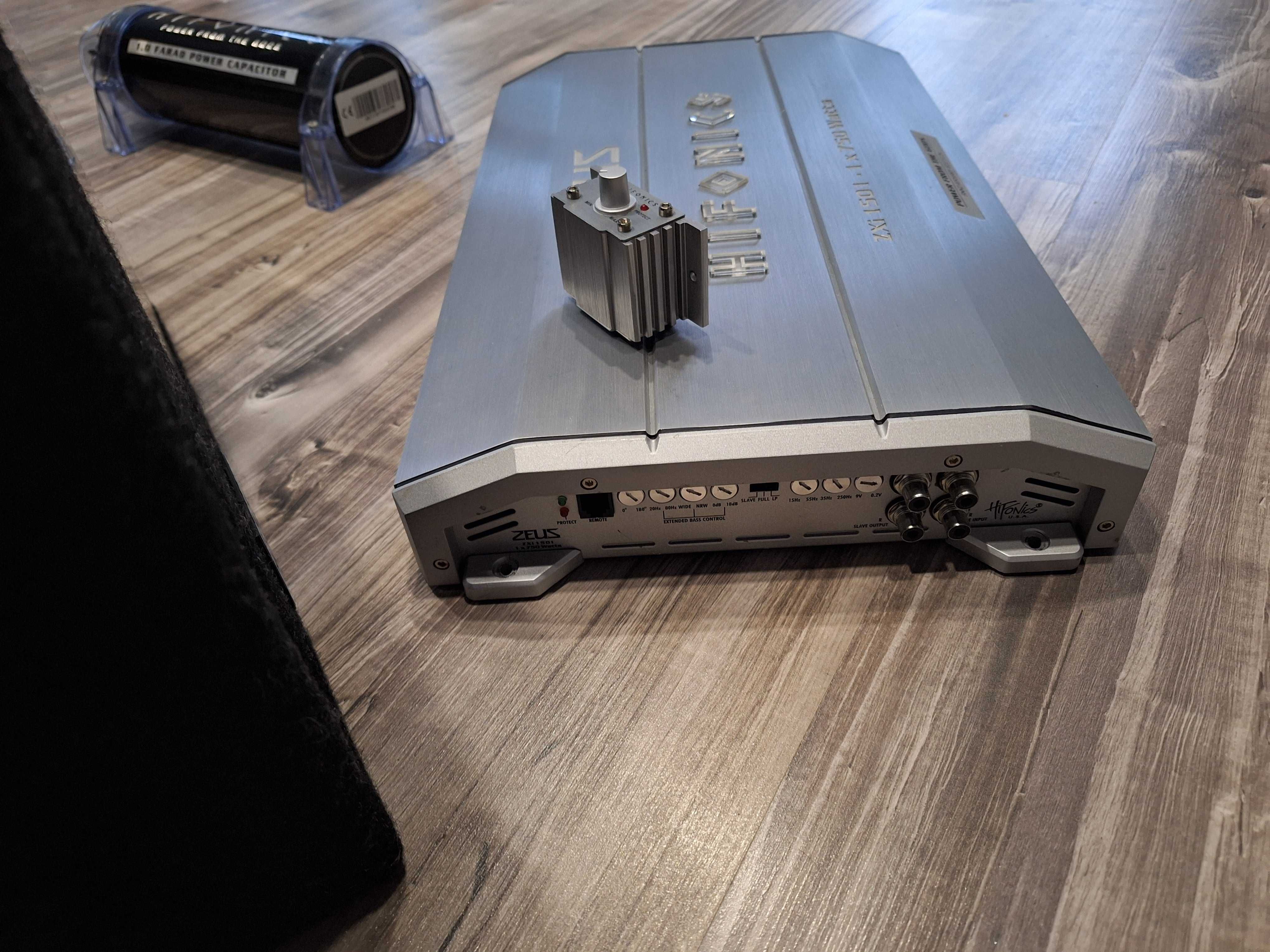 car audio tuba basowa, wzmacniacz