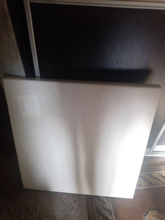 Кусочек столешницы на кухню.