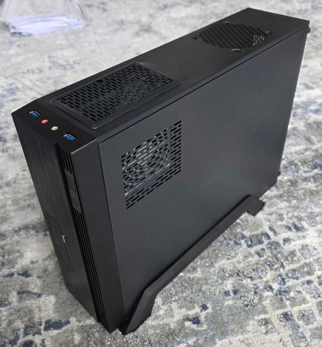 Obudowa Chieftec UNI UE-02B microATX z zasilaczem