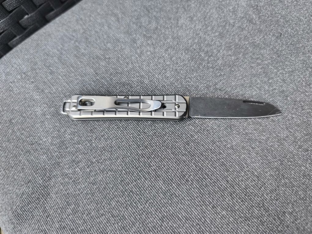 Scyzoryk Fox Vulpis Grenade Pattern Titanium
