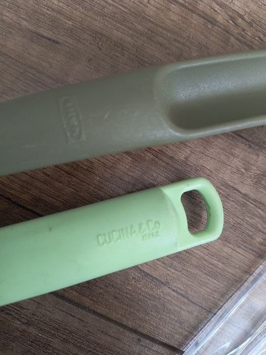 Stojakk , łyżki,krajacz
