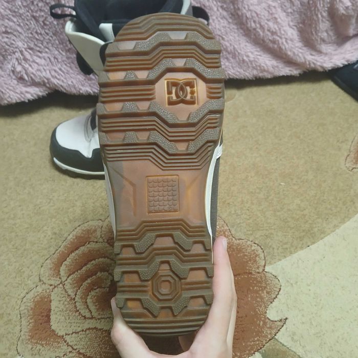 Продам для сноуборду ботінки