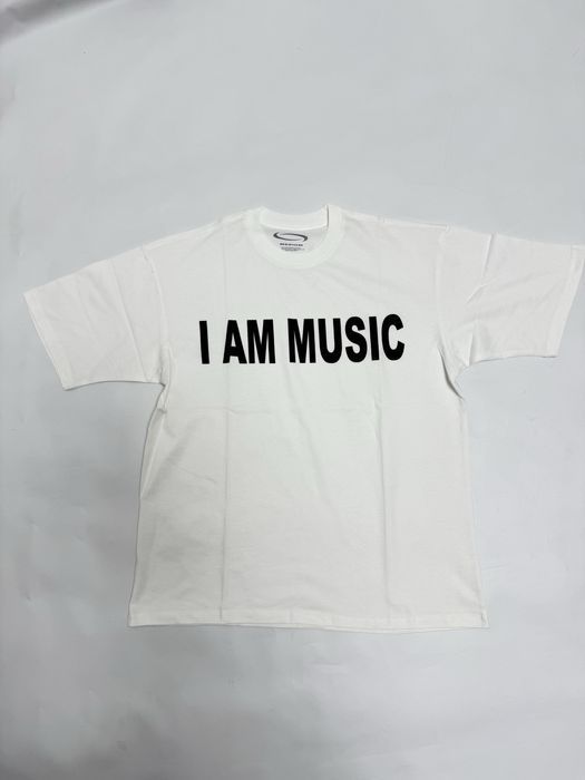 футболка I Am Music Playboi carti