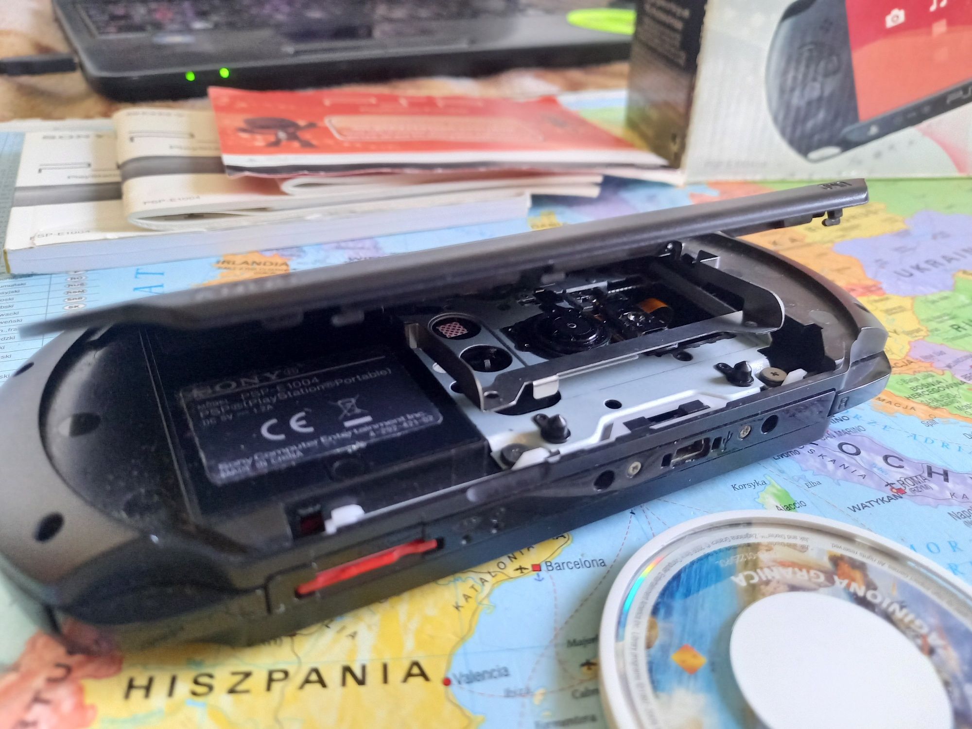 Konsola Sony psp Street E 1004 cb 4gb 20 gier