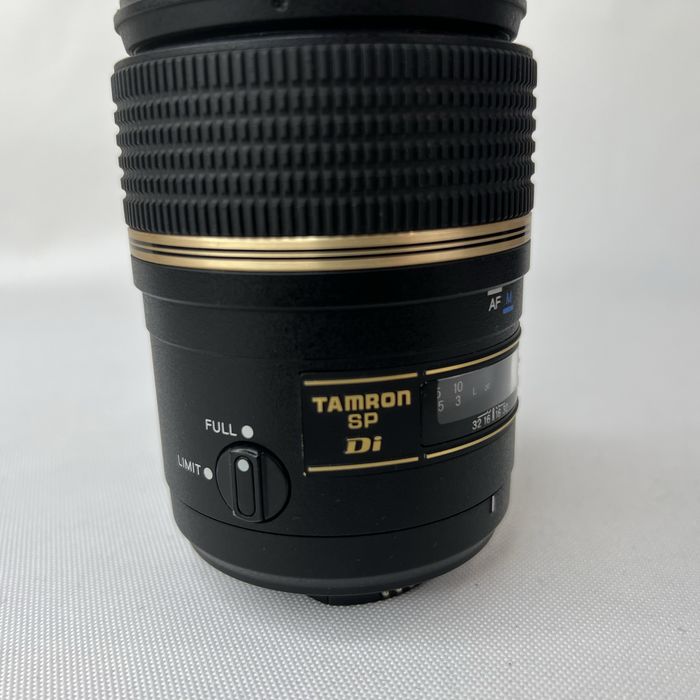 Об’єктив Tamron SP 90 mm f/2.8 Di Macro / 1:1,